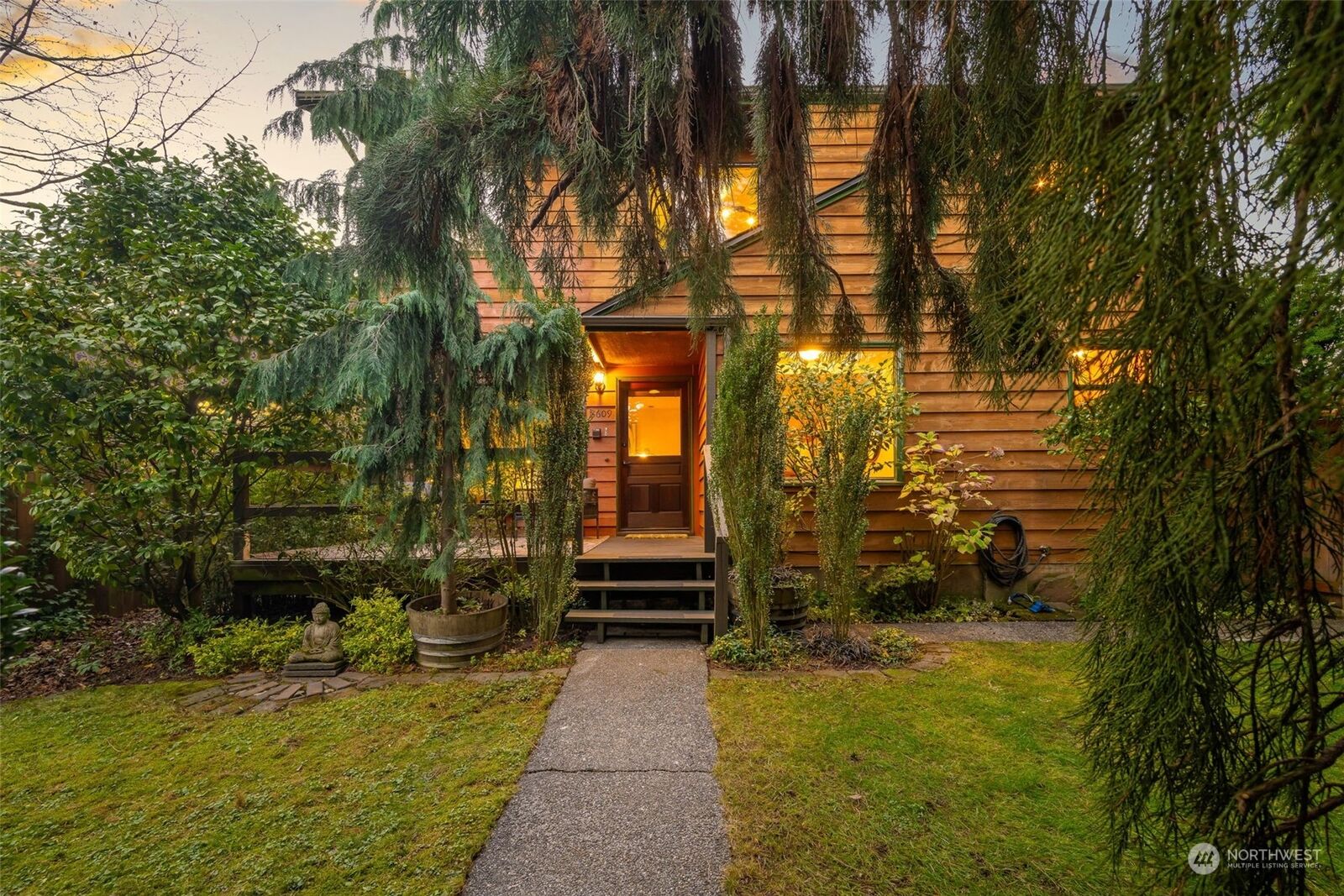 Property Photo:  8609  18th Avenue SW  WA 98106 