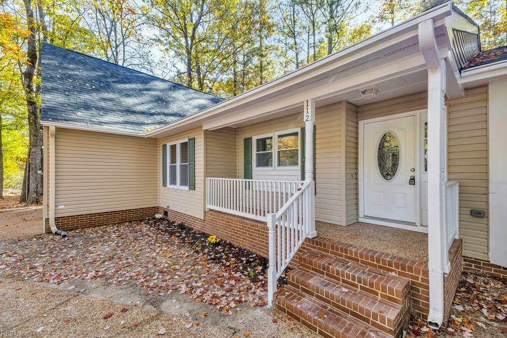 Property Photo:  112 Wellington Circle  VA 23185 