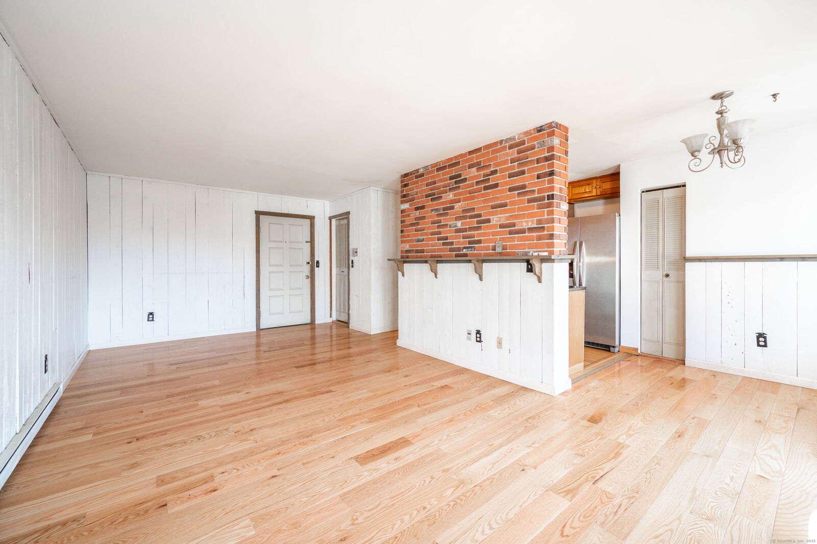 Property Photo: 101 South Street Apt 3 CT 06810