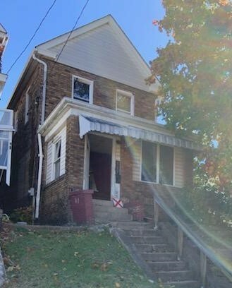 Property Photo:  1022 Kenneth Ave  PA 15068 