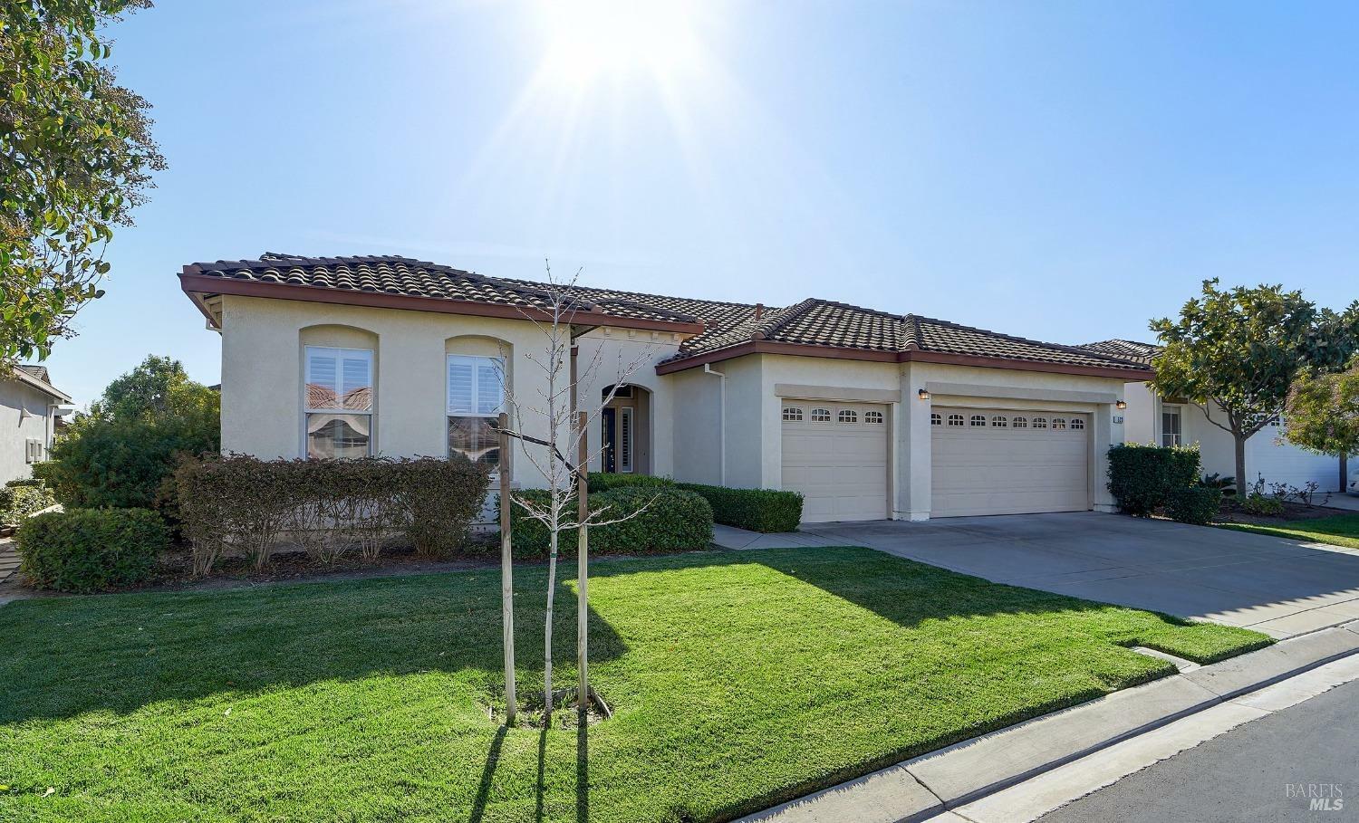 Property Photo:  523 Twin Pines Drive  CA 94571 