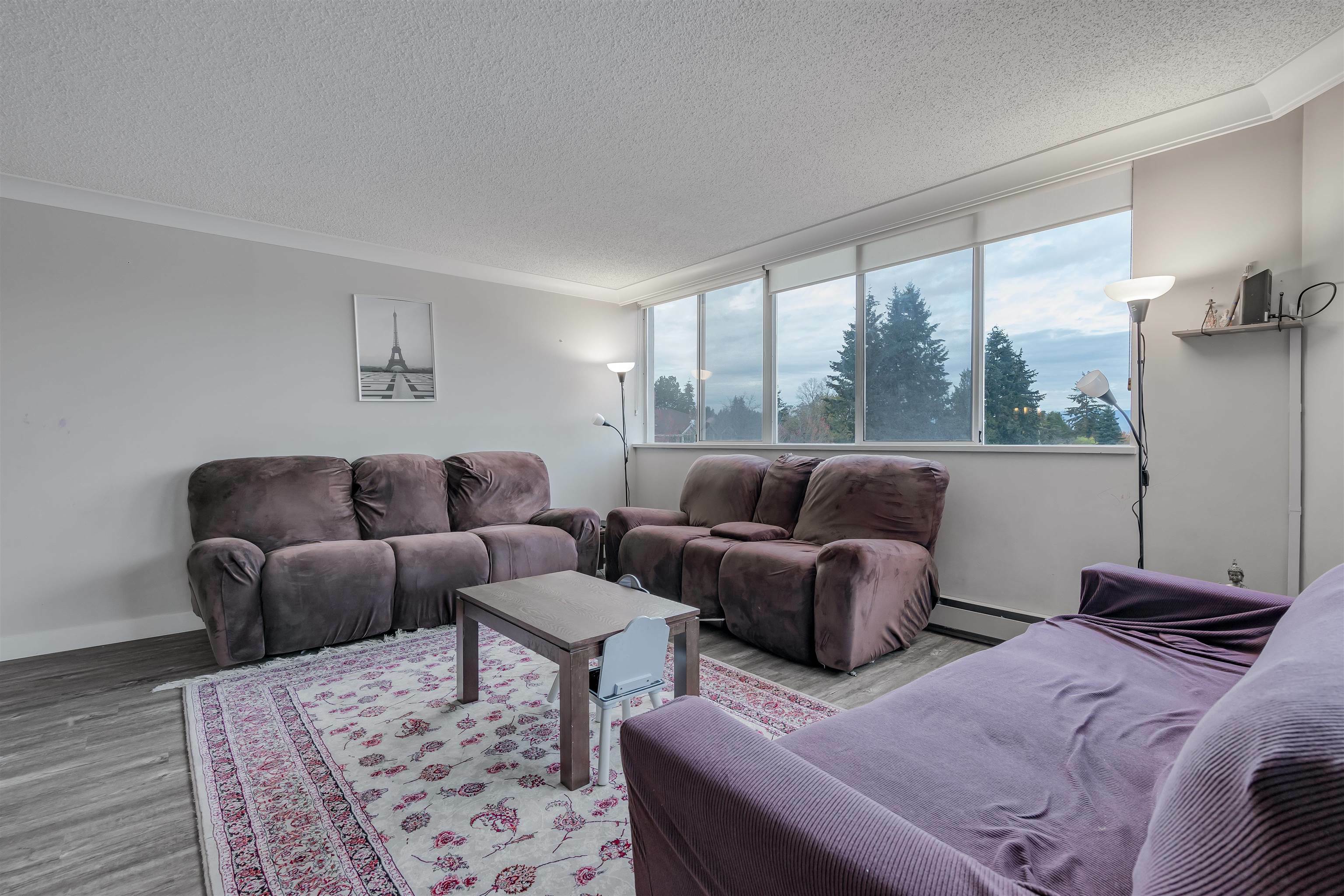 Property Photo: 11881 88 Avenue 307 BC V4C 8A2