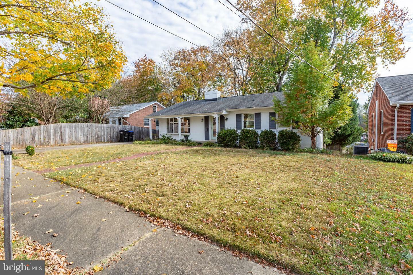 Property Photo:  1414 Payne Street  VA 22401 