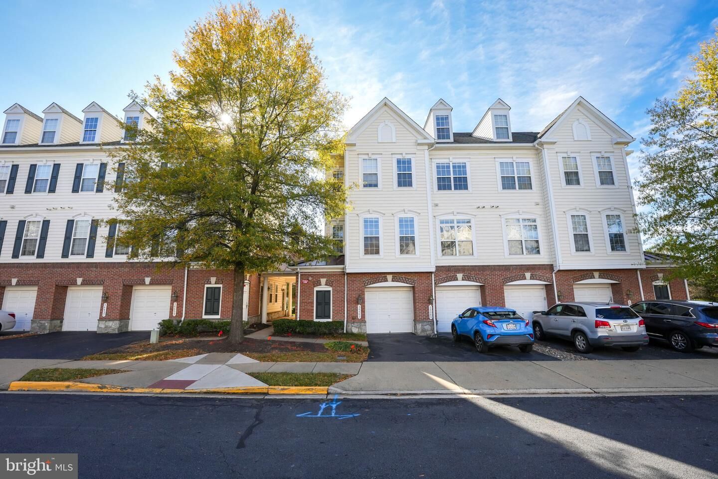 Property Photo: 14463 Macon Grove Lane VA 20155