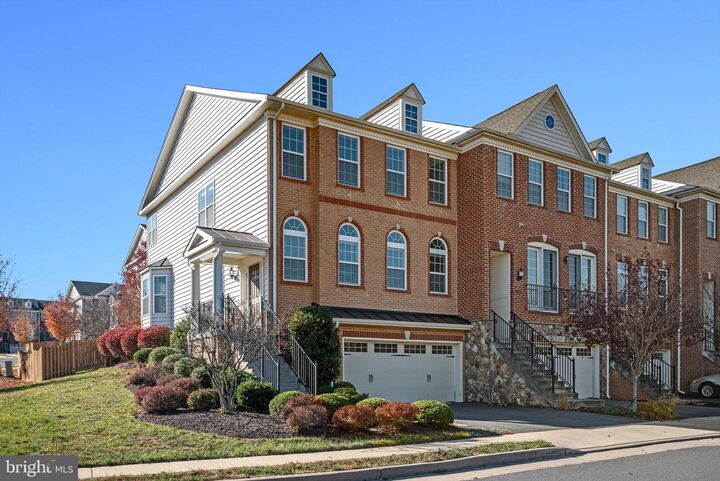 301 Dublin Sq  Purcellville VA 20132 photo