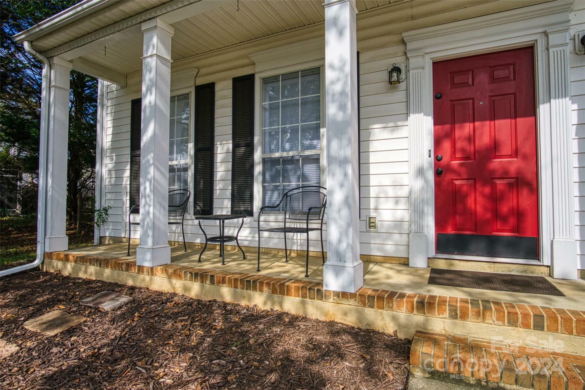 Property Photo:  13313 Bolingbrook Lane  NC 28273 