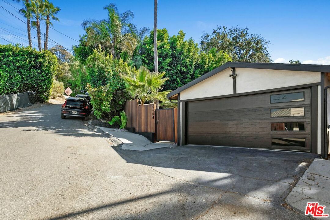 3720   Kinney St  Los Angeles CA 90065 photo