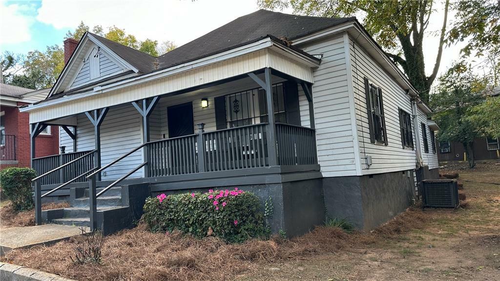 Property Photo:  876 Parsons Street SW  GA 30314 