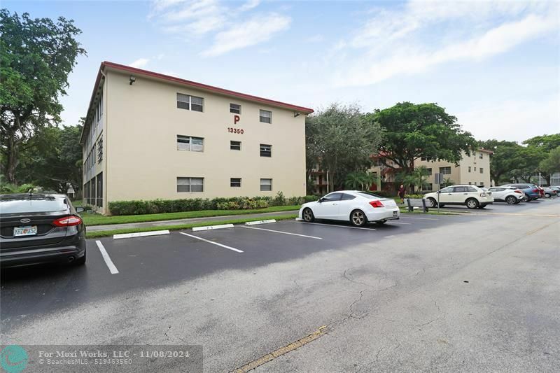 13350 SW 1st St 110P  Pembroke Pines FL 33027 photo