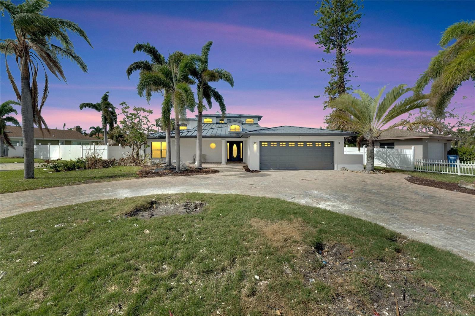 Property Photo:  452 Bath Club Boulevard N  FL 33708 