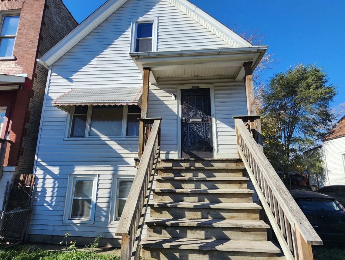 Property Photo:  7122 S May Street  IL 60621 