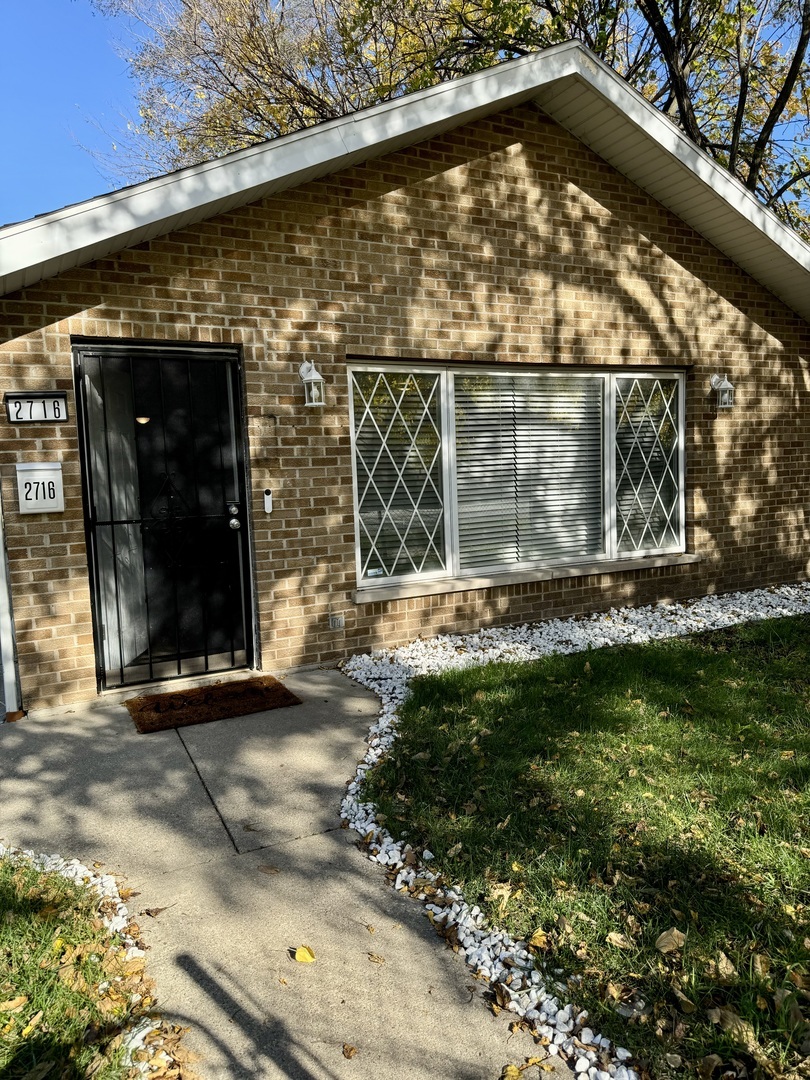 2716 E 92nd Street  Chicago IL 60617 photo