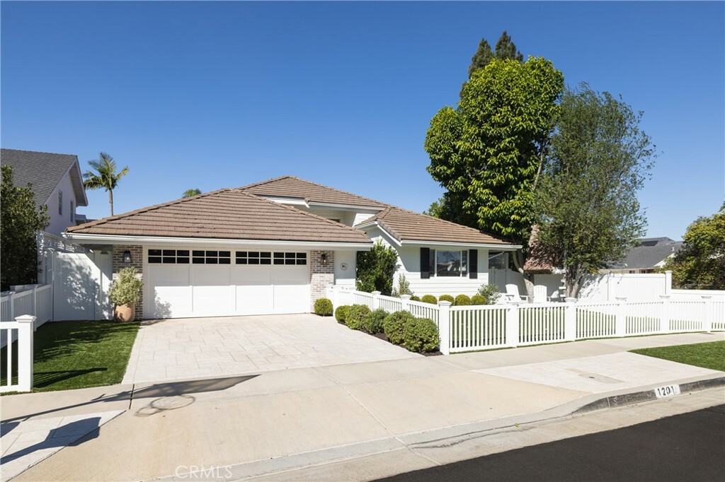 1201 Blue Gum Lane  Newport Beach CA 92660 photo