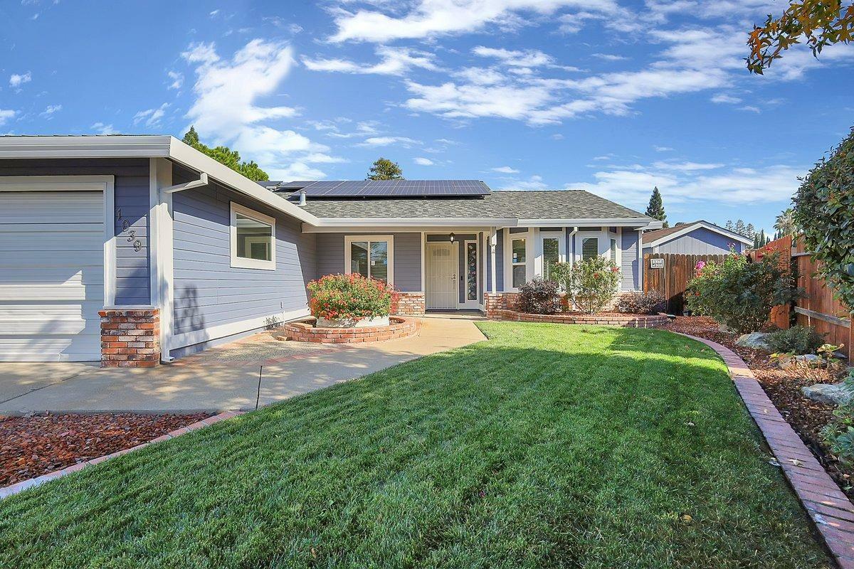 Property Photo:  1039 Old Mill Circle  CA 95747 