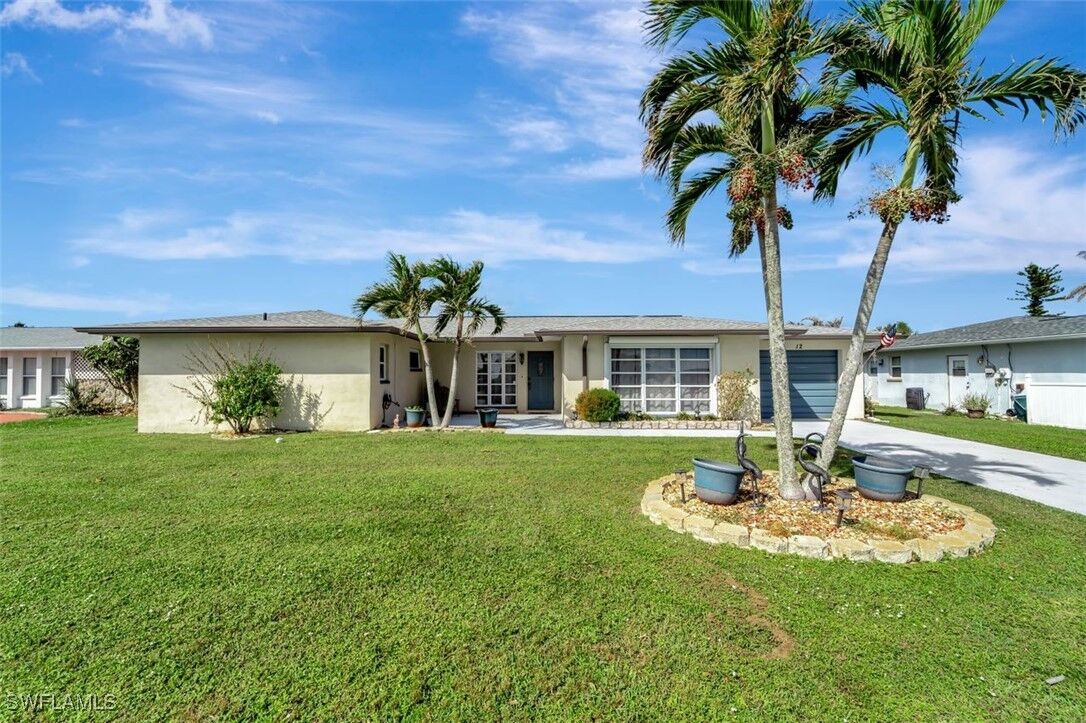 Property Photo:  12 Golfview Road  FL 33947 