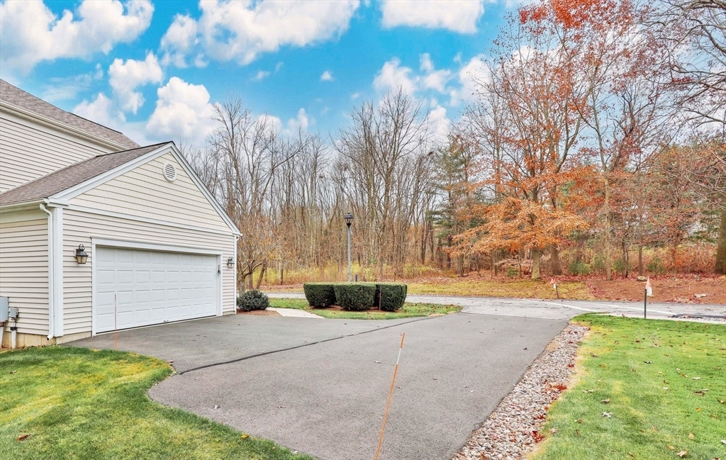 Property Photo:  138 Pinehurst Dr 138  MA 01028 