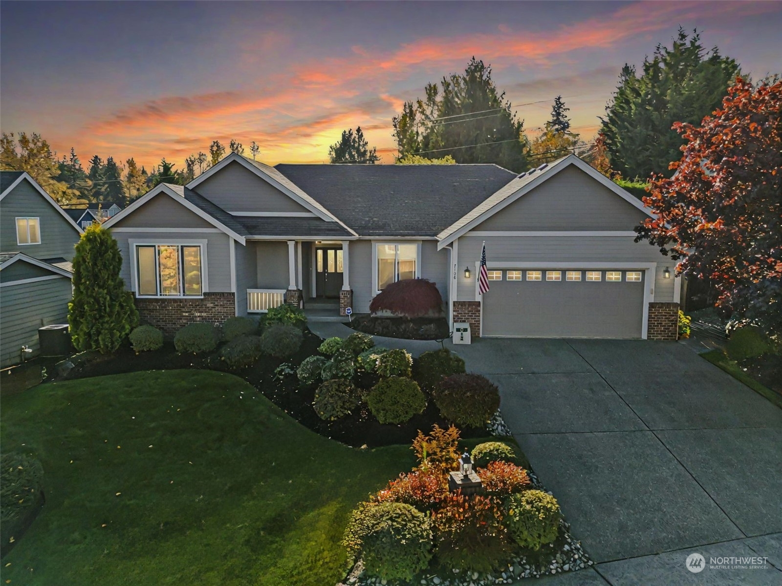 Property Photo: 7108 83rd Street Court E WA 98371
