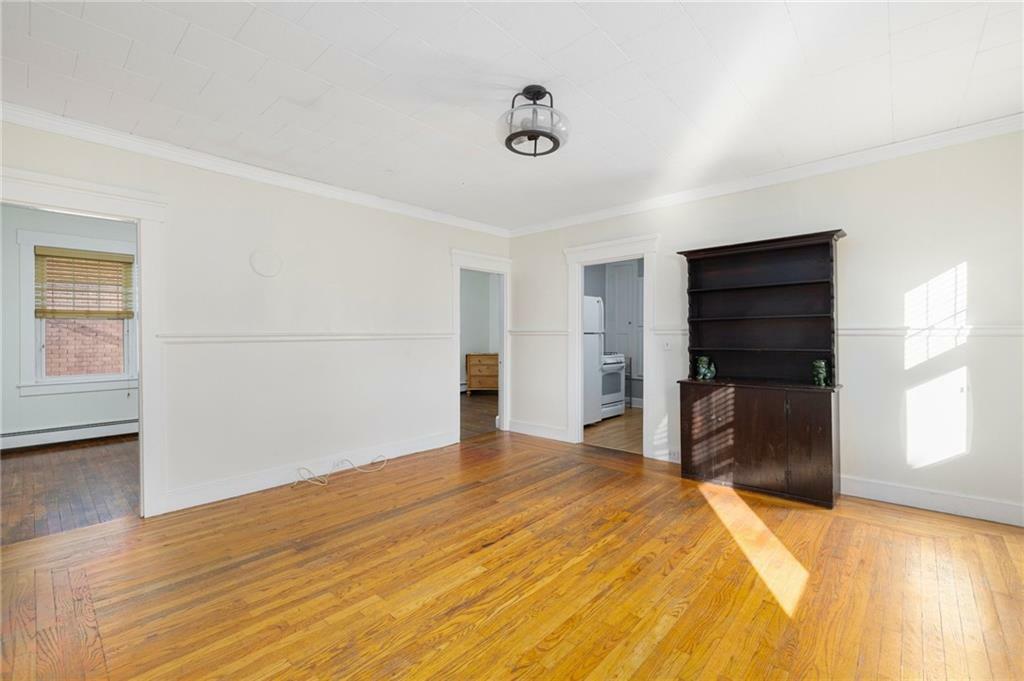 Property Photo:  410 Thames Street 2  RI 02809 