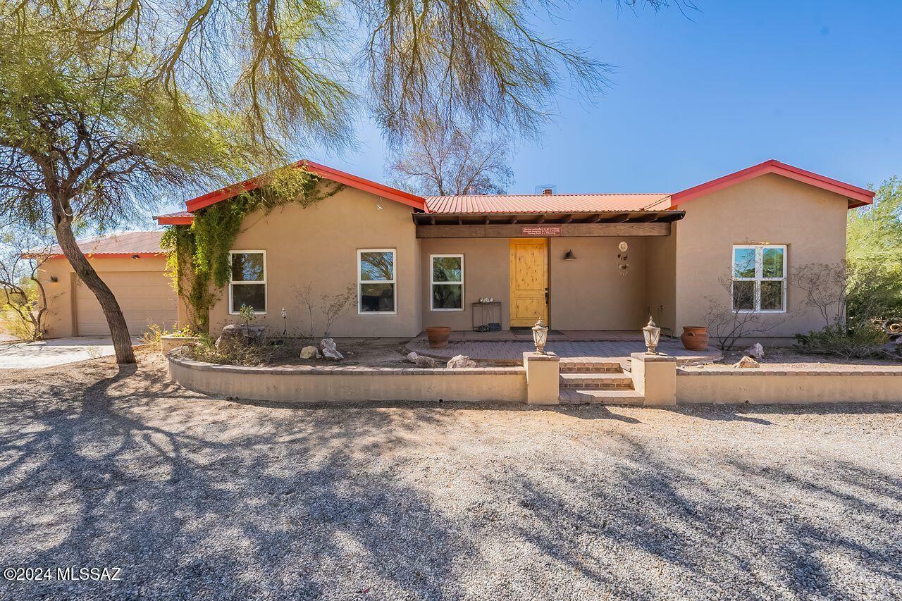 Property Photo:  7051 N Guthrie Road  AZ 85743 