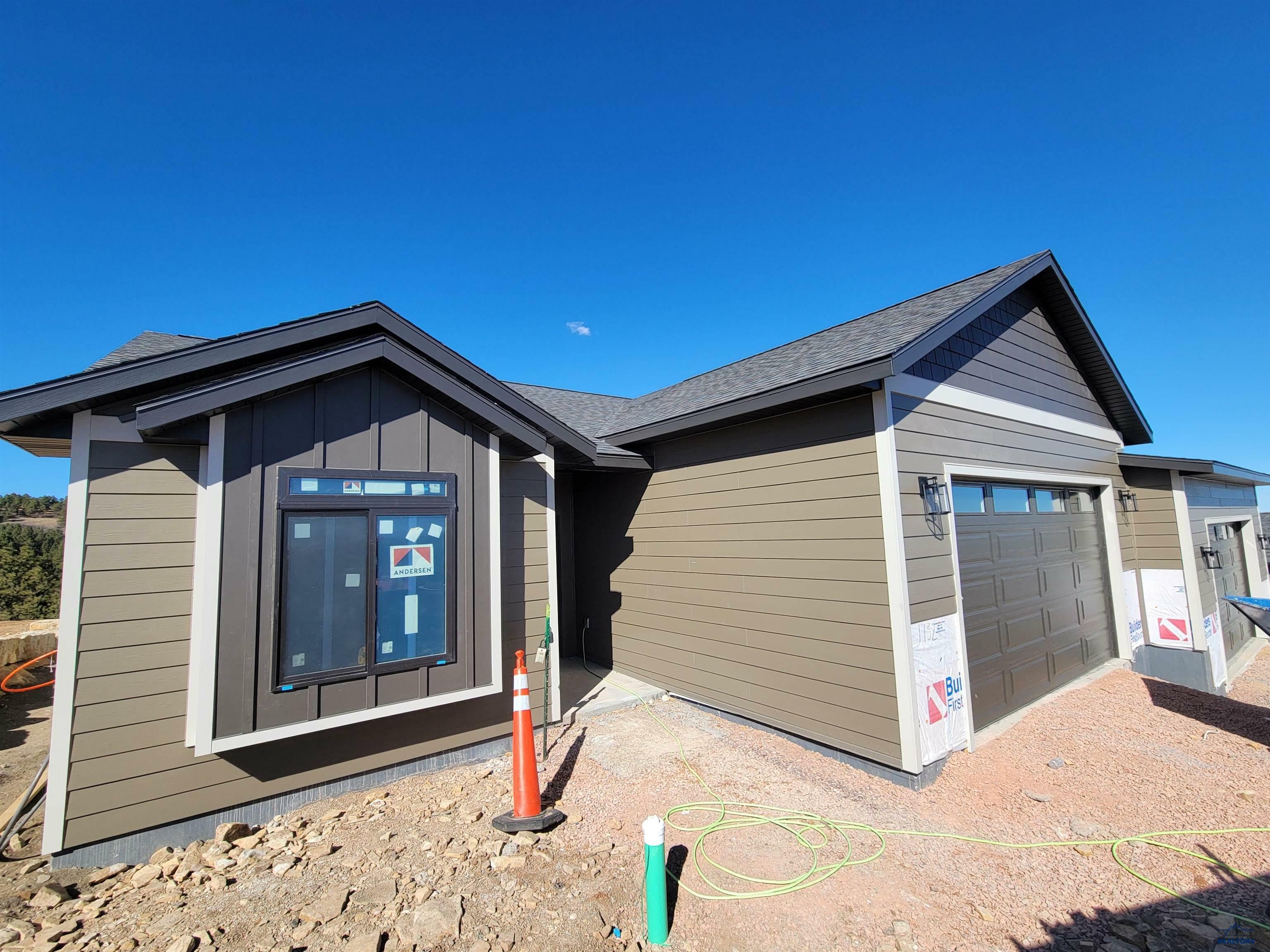 Property Photo: 1132 Pinnacle Ct SD 57701