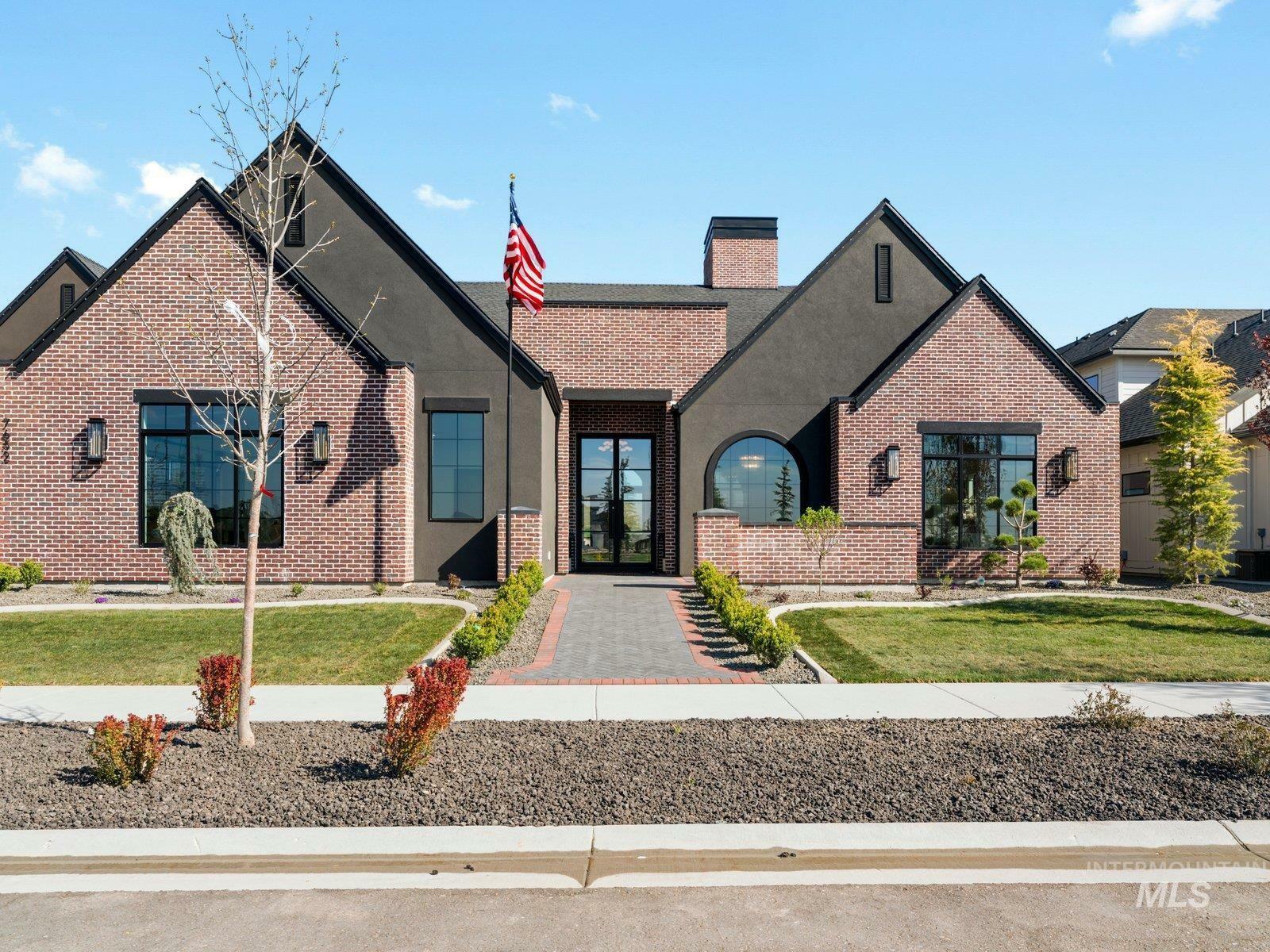 Property Photo: 7652 Windhurst Avenue ID 83616-0000