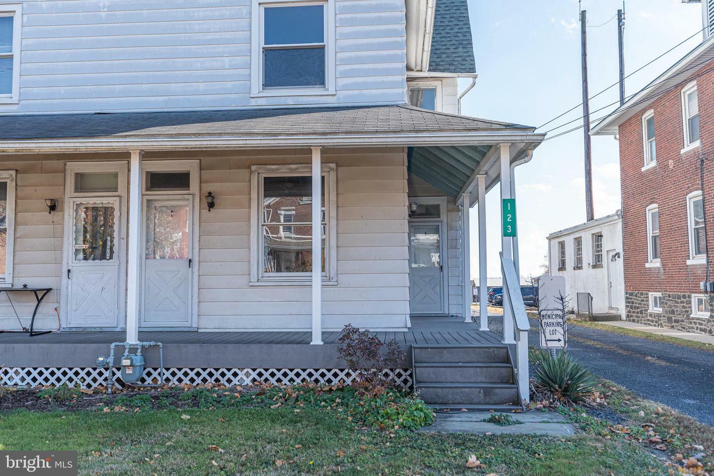 Property Photo:  123 S Main Street  PA 18955 