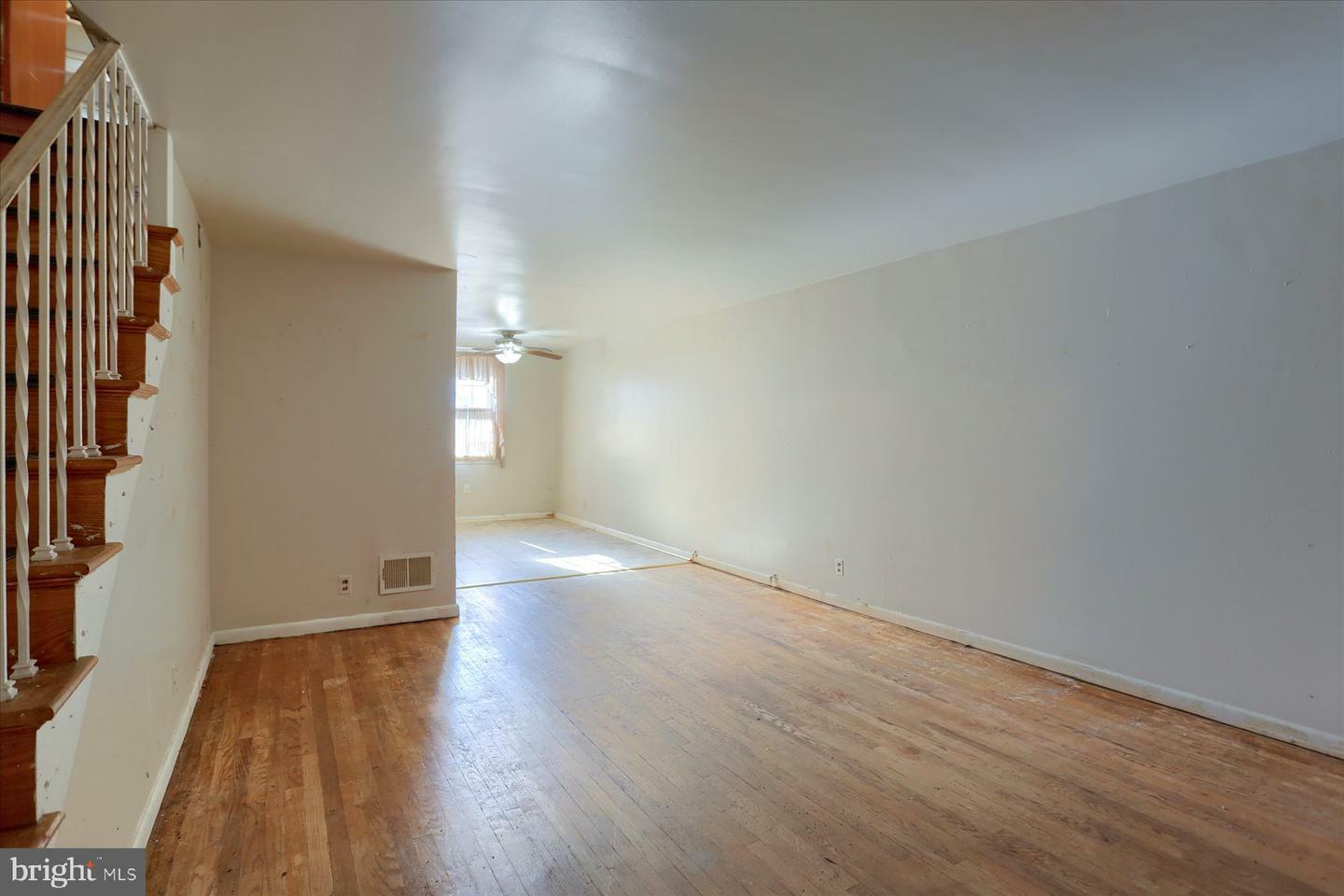 Property Photo:  2137 Kensington Street  PA 17104 