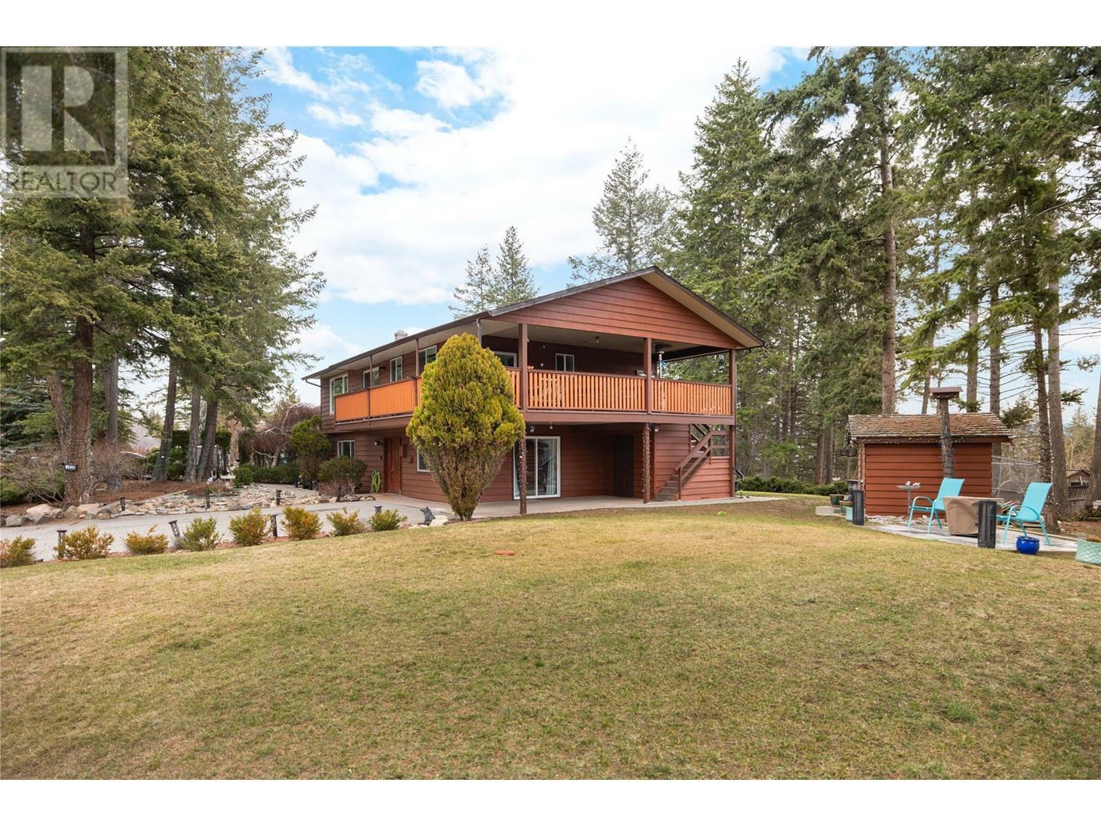 Property Photo:  1635 Blackwood Drive  BC V1Z 3B7 