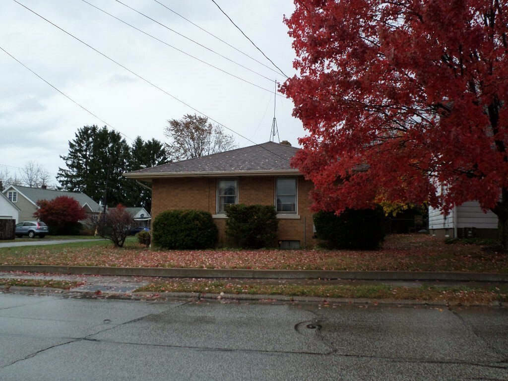 Property Photo:  1003 Hayes Street  PA 16504 