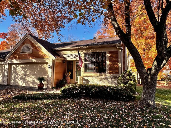 6528 Brook Trail  Lansing MI 48917 photo