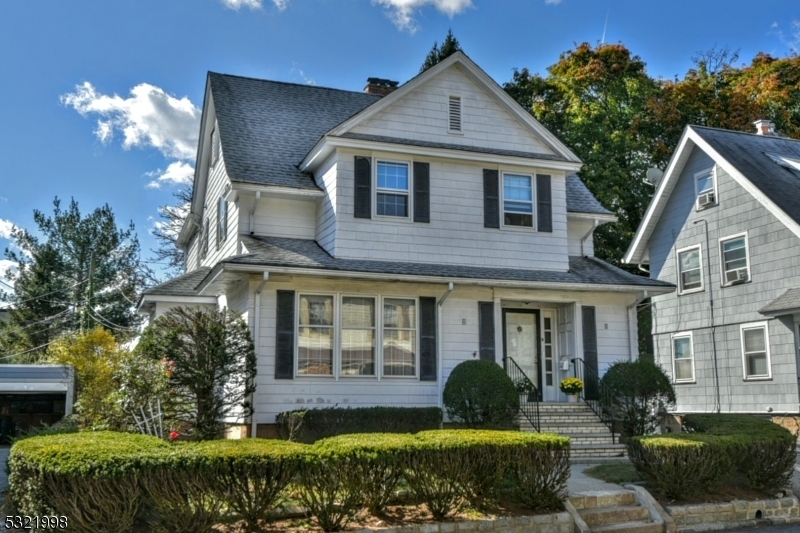 Property Photo: 6 Mountain Pl NJ 07043