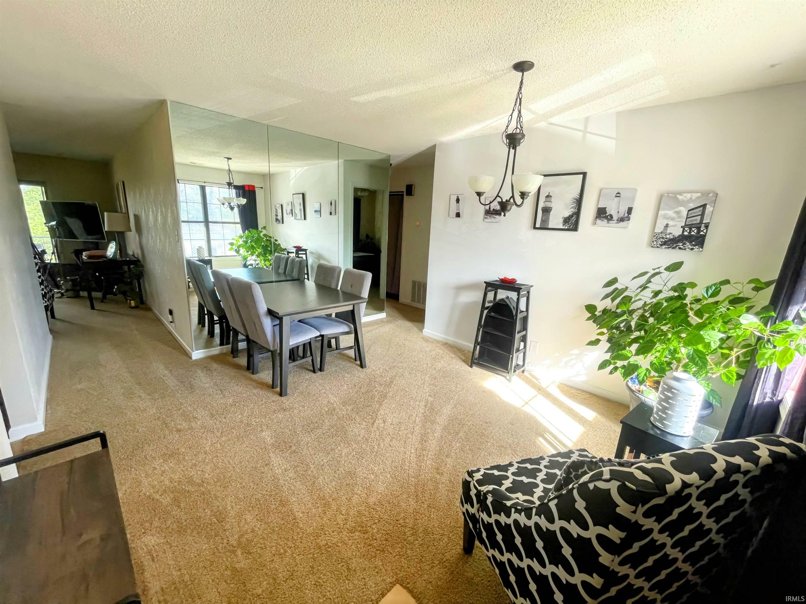 Property Photo:  826 Senate Avenue  IN 47711-1881 