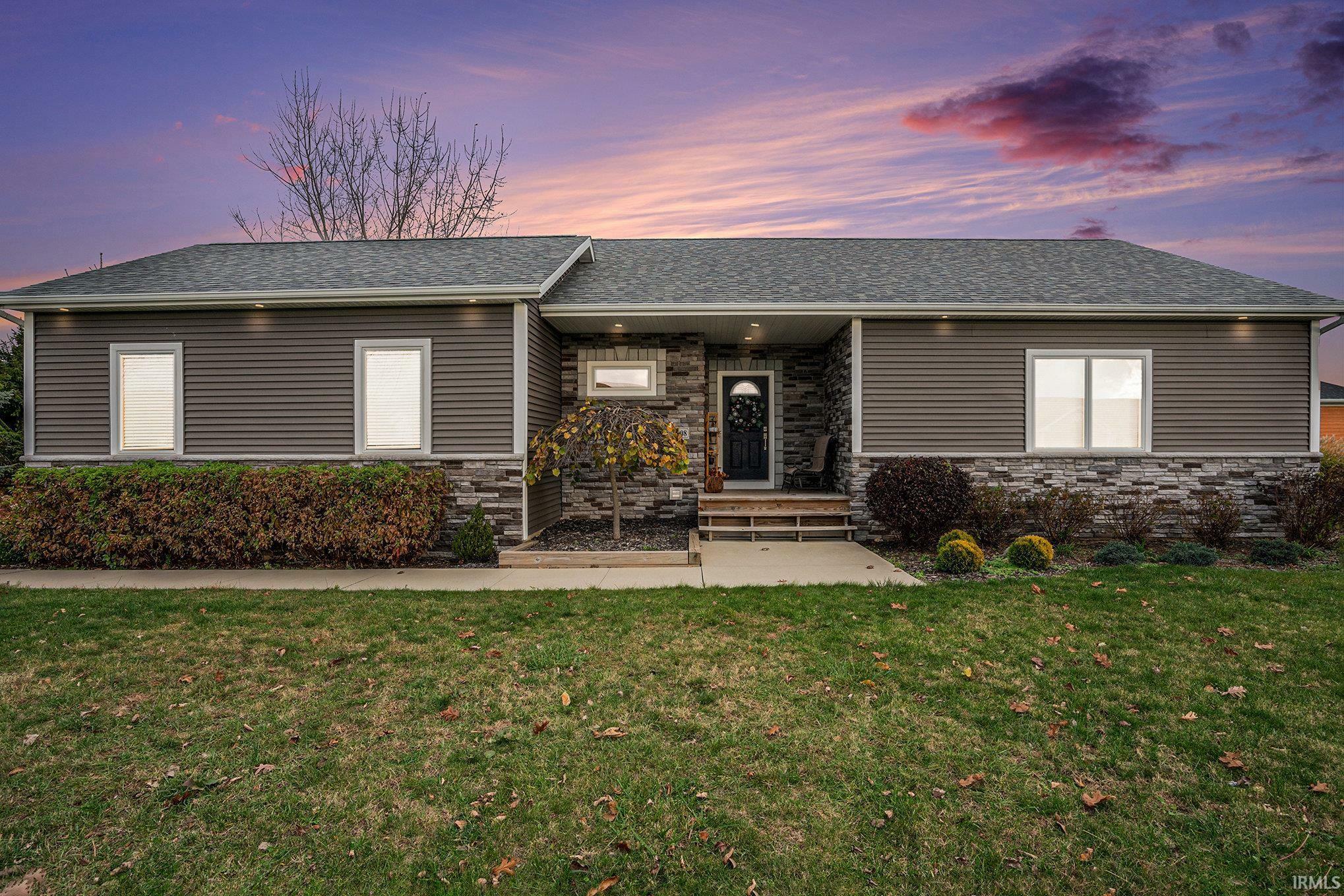 Property Photo:  1908 Acadia Lane  IN 46544 