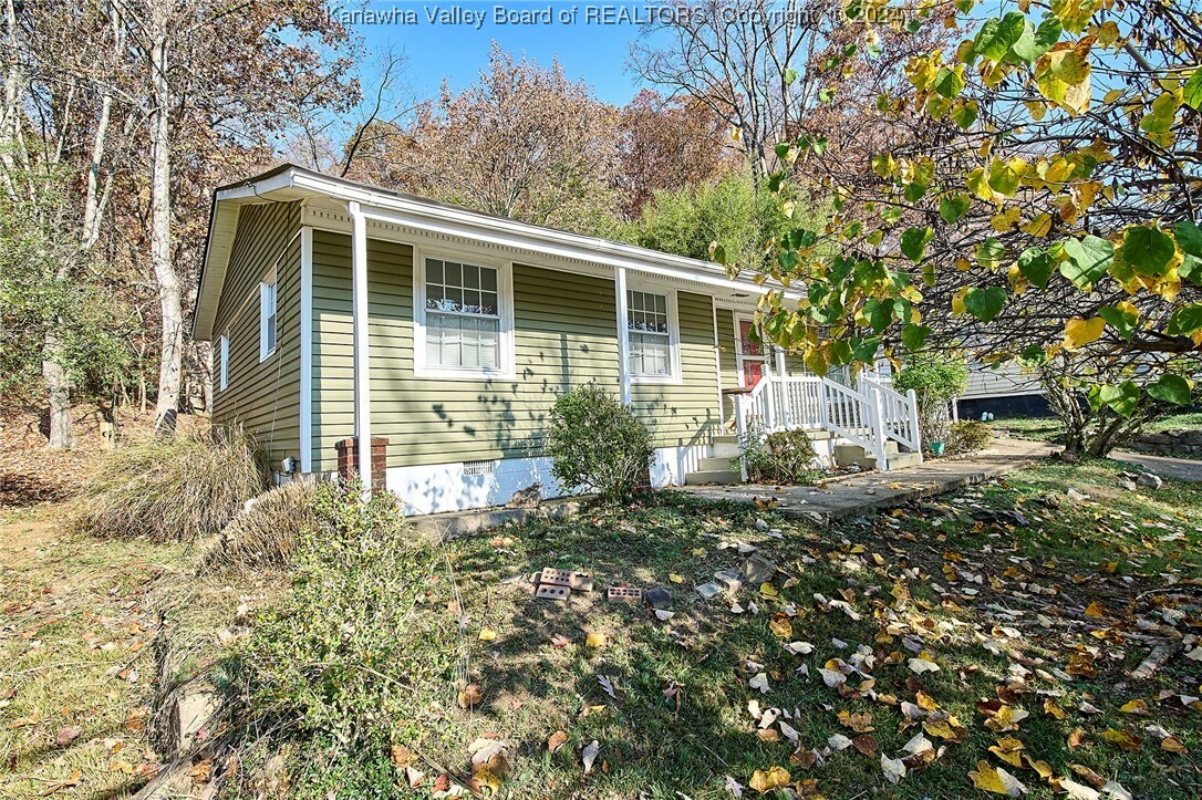 Property Photo:  803 Gordon Drive  WV 25303 