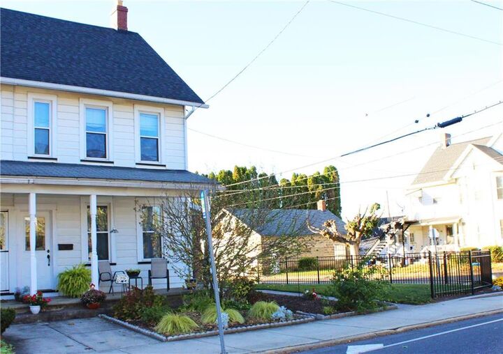 1438 Main Street  Hellertown Borough PA 18055 photo