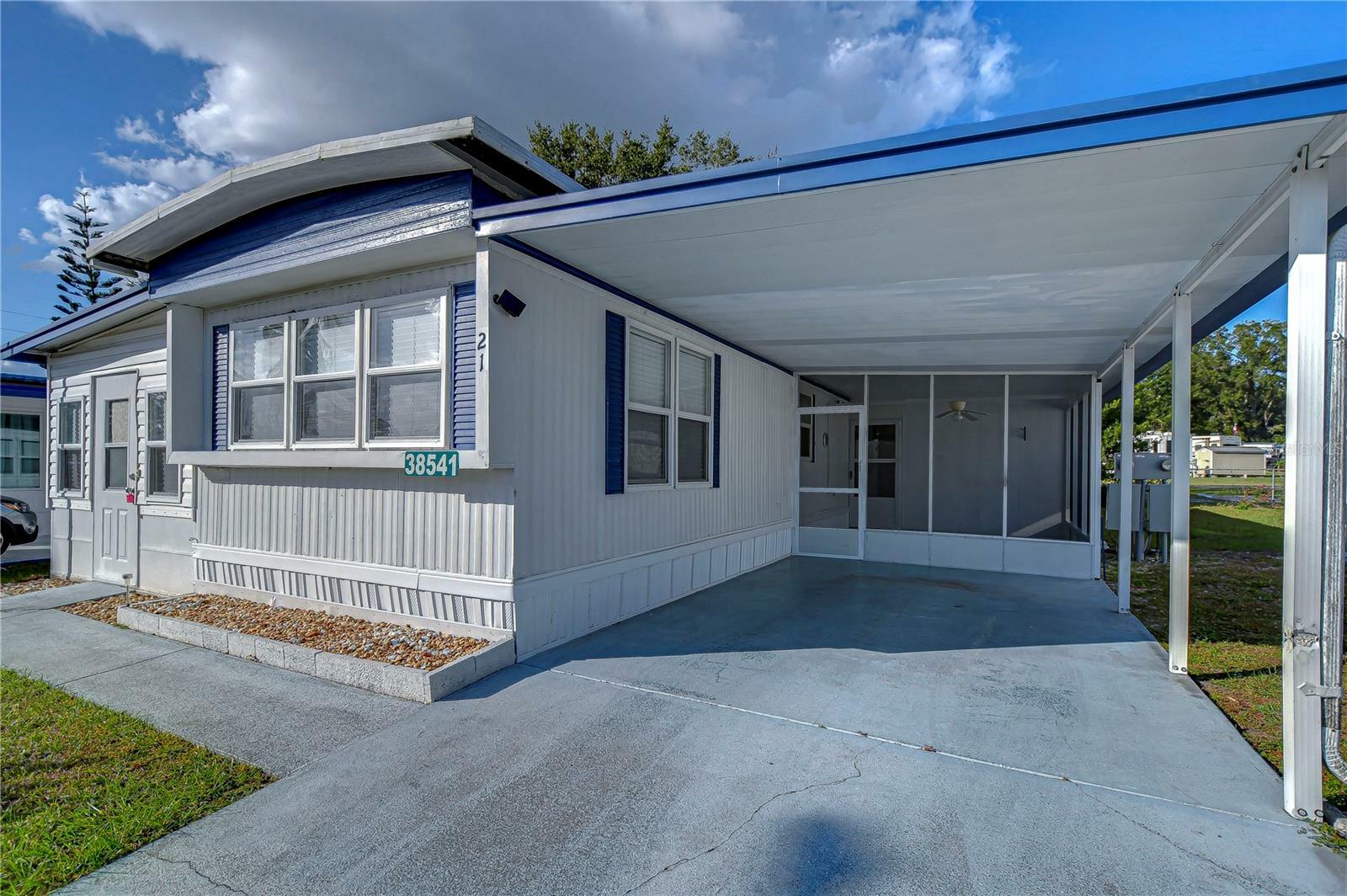 Property Photo:  38541 Windflower Avenue  FL 33542 