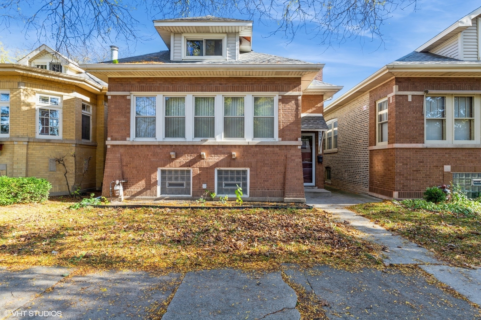 Property Photo:  5055 N Kostner Avenue  IL 60630 