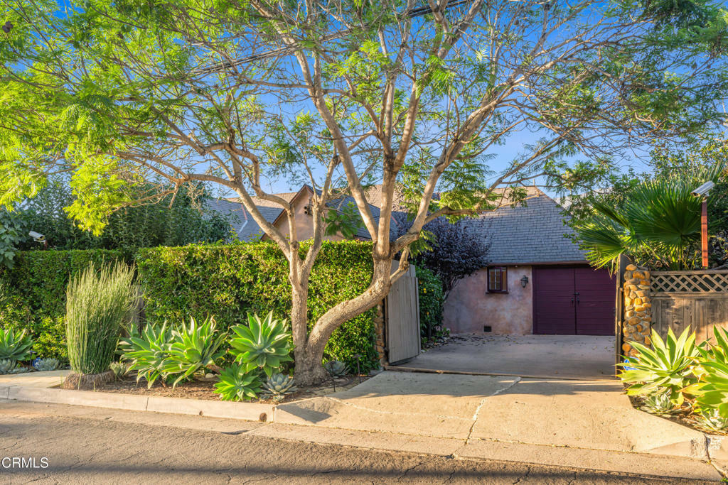 Property Photo:  2904 Verde Vista Drive  CA 93105 