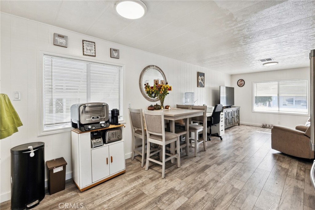 Property Photo: 22600 Normandie 13 CA 90502