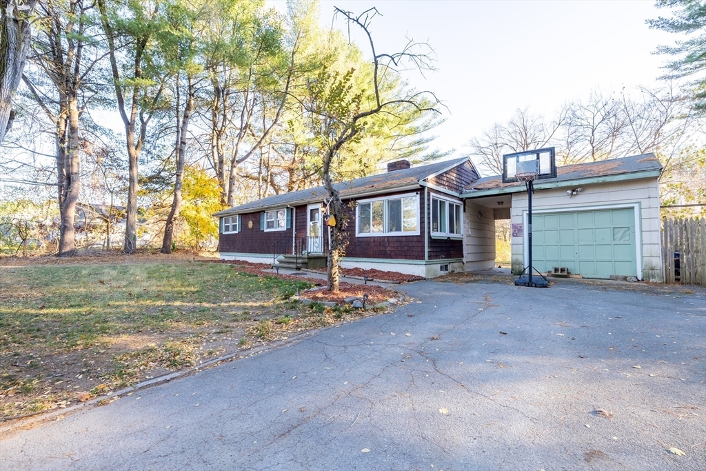 Property Photo:  4 Jenkins Way  MA 01864 