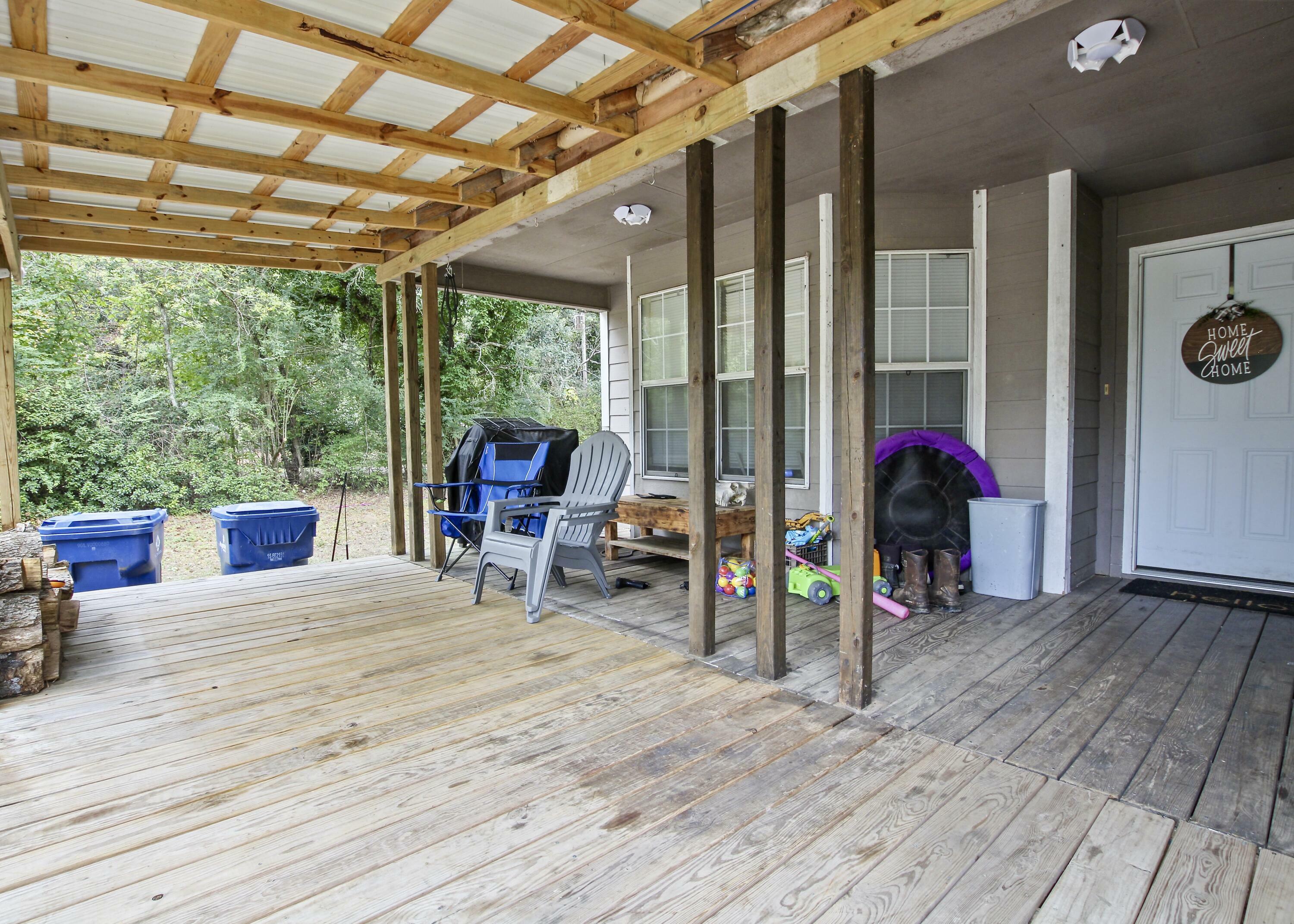 Property Photo: 184 McManus Rd LA 71446