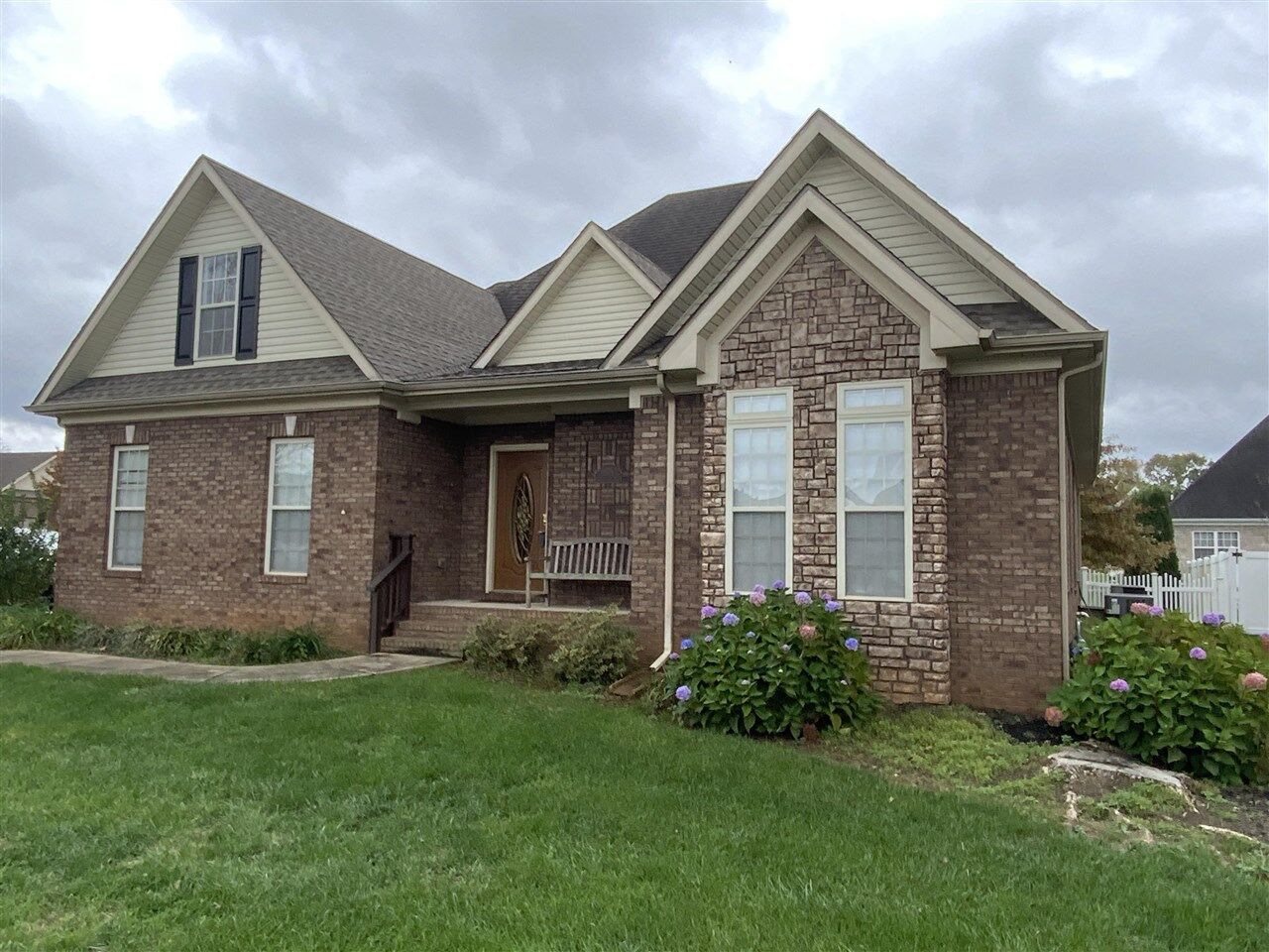 Property Photo:  2529 Bedford Court  KY 42104 