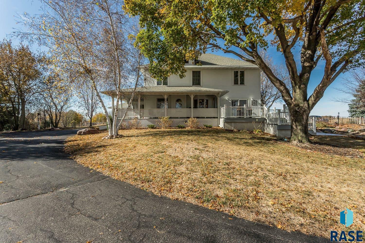 Property Photo:  102 S Walnut Ave  MN 56156 