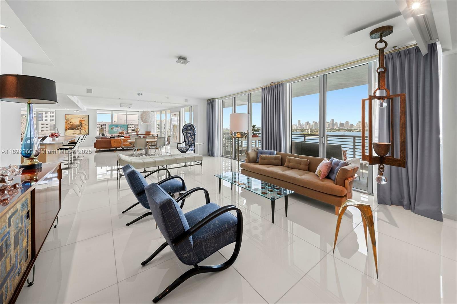 1445 16th St Up-1  Miami Beach FL 33139 photo