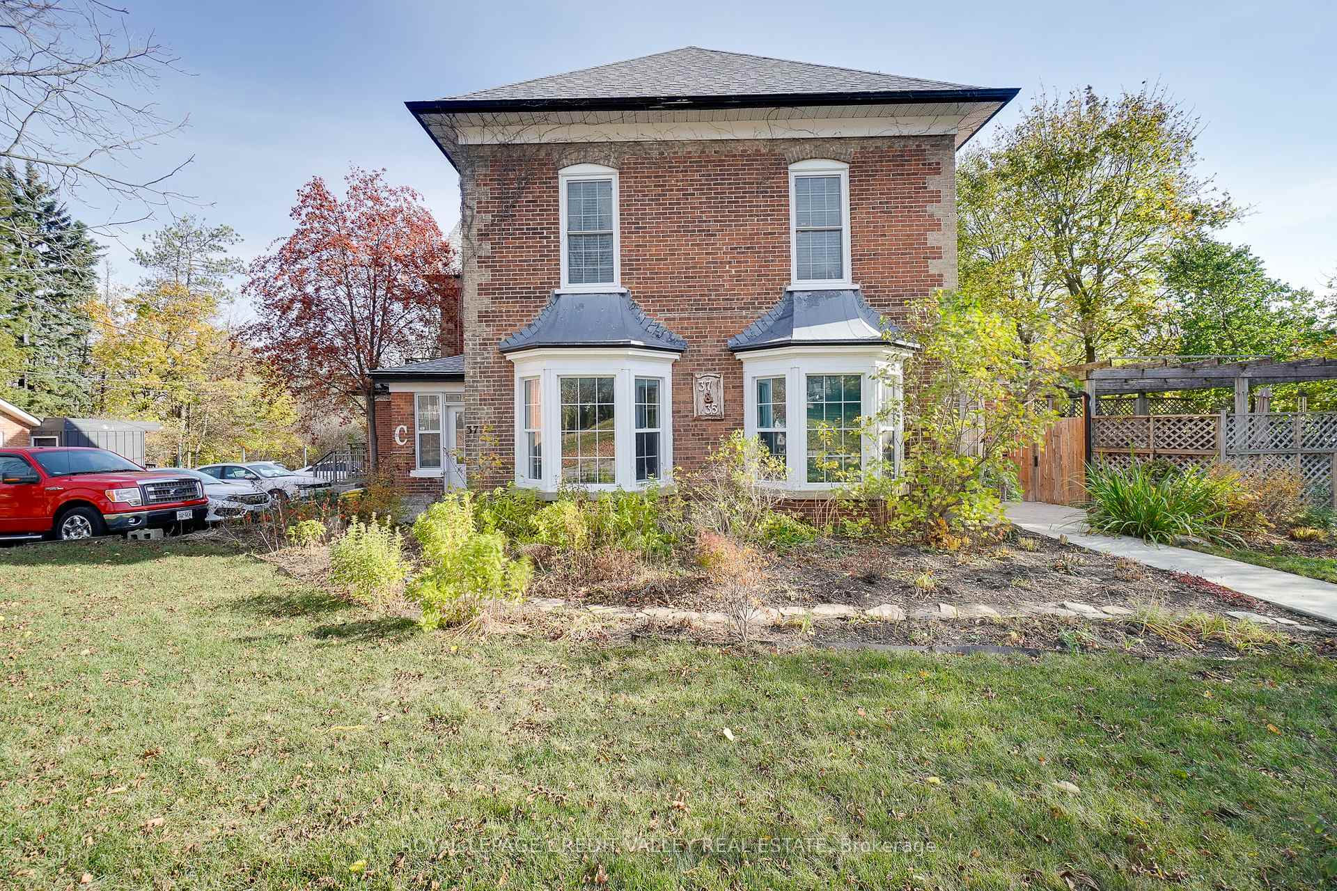 37 First Street  Orangeville ON L9W 2E3 photo