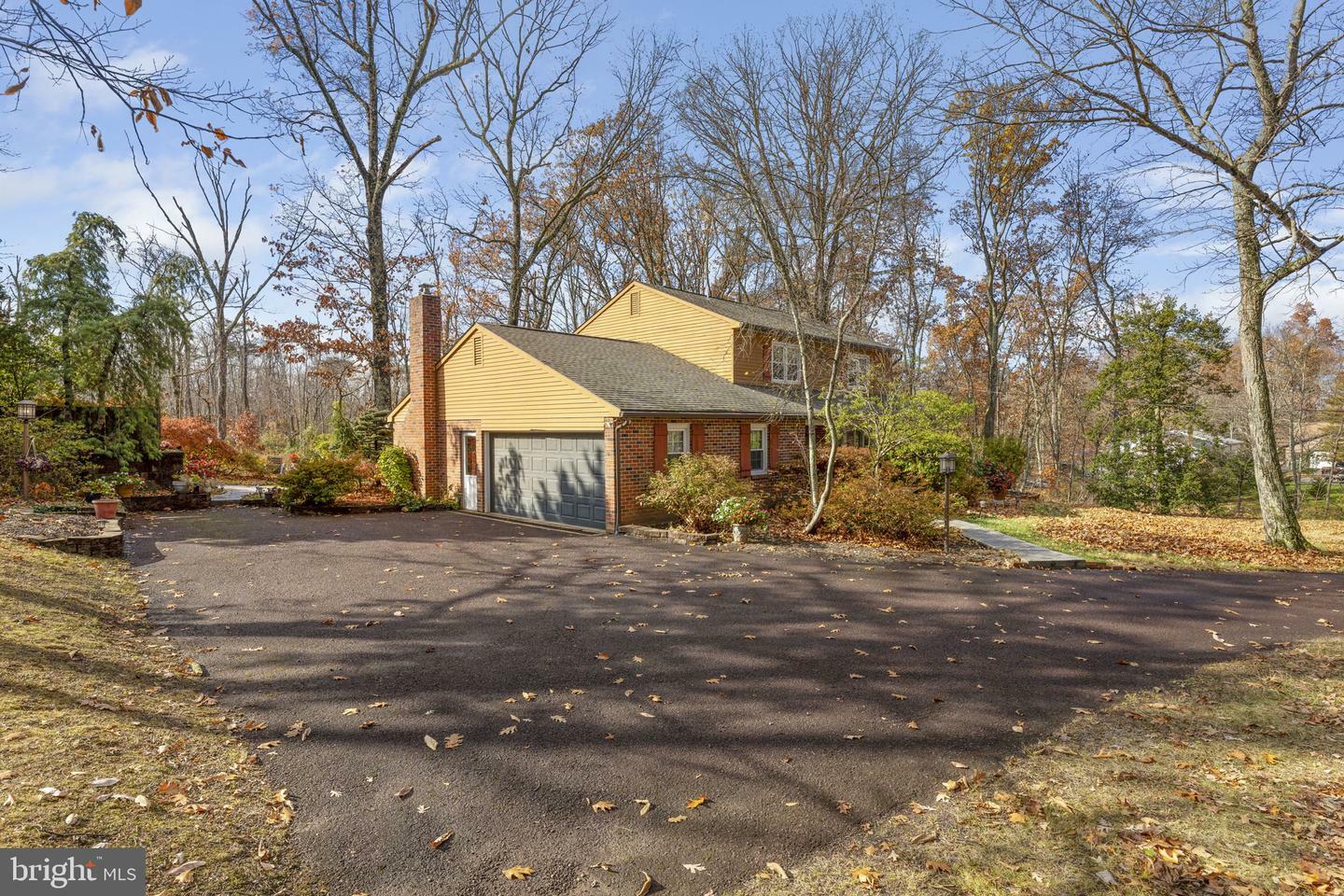 Property Photo:  5101 Hiffletrayer Road  PA 18054 