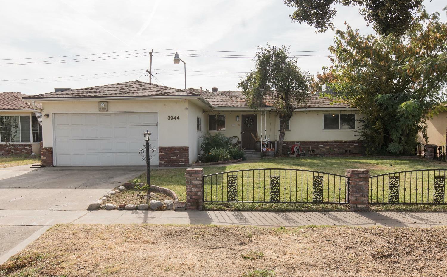 3944 E Farrin Avenue  Fresno CA 93726 photo