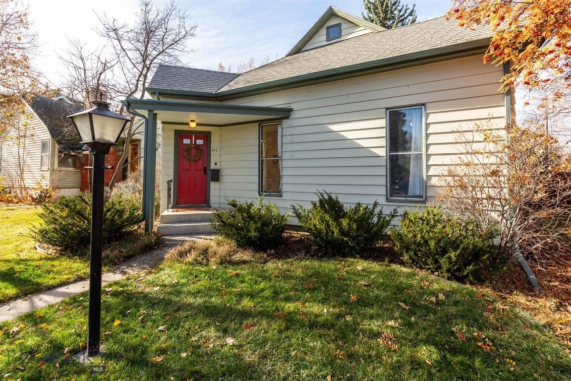 Property Photo: 811 S 7th Avenue MT 59715