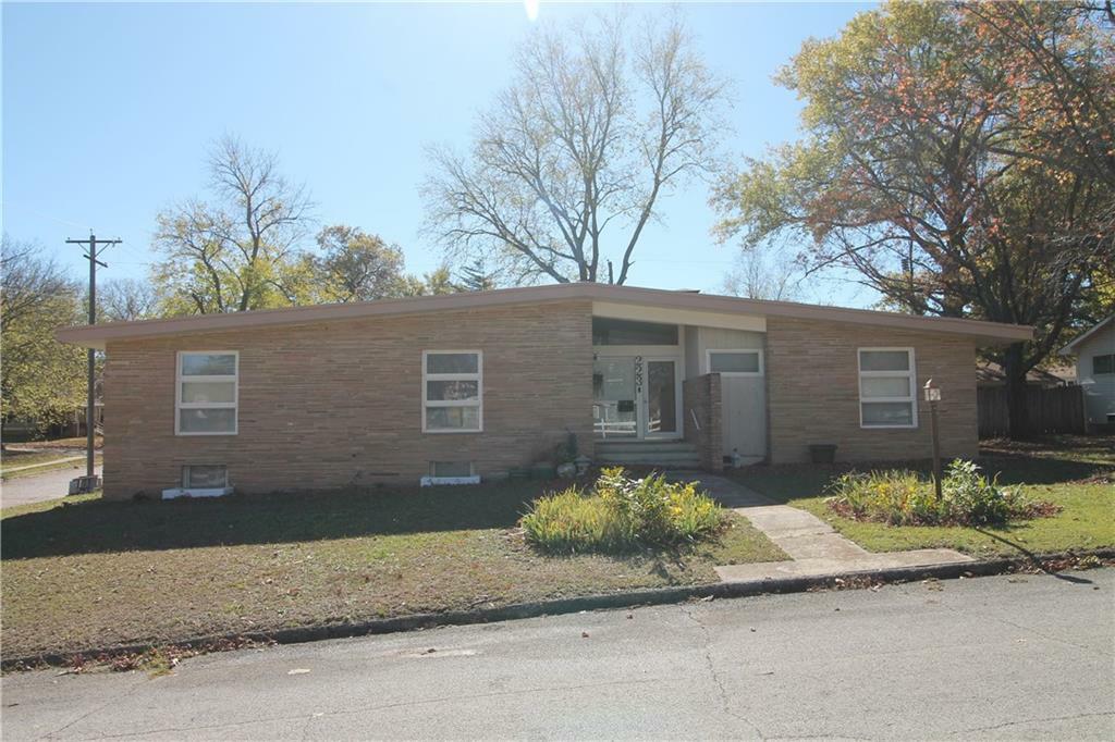 223 E Pine Street  Independence KS 67301 photo