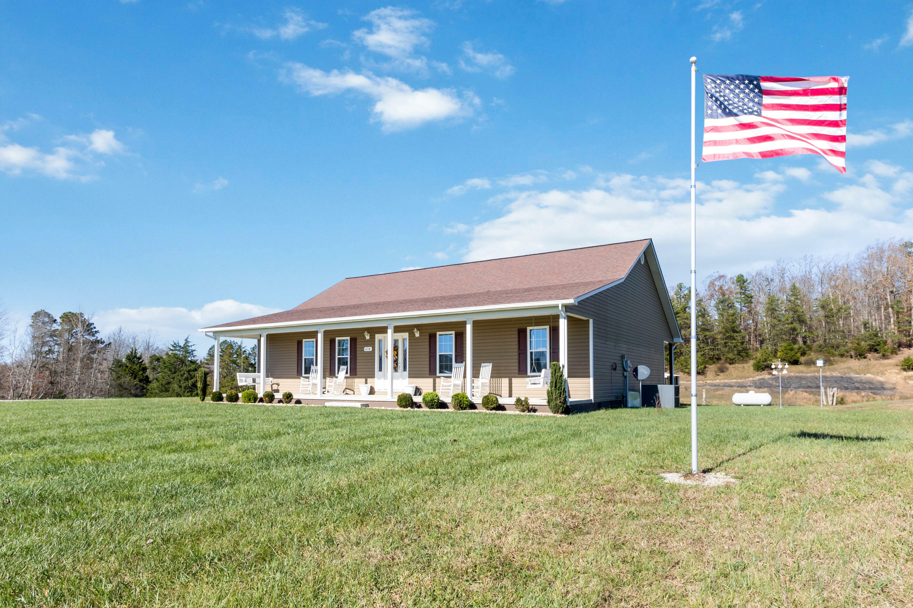 Property Photo:  614 Helvetia Road  KY 40741 